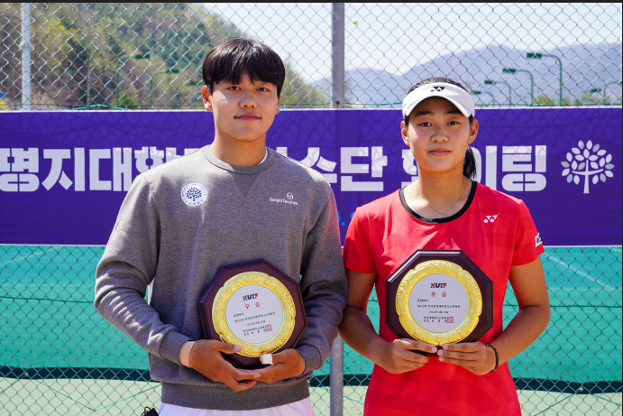 [테니스부] 명지대의 김민섭·박서연, 춘계대학테니스연맹전 혼합복식 우승 첨부 이미지