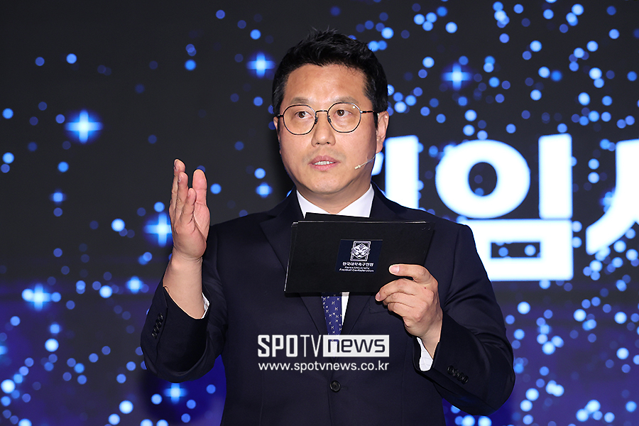 [축구부]대학축구에 부는 '새바람'…박한동 회장 “한국형 시스템 구축 나선다”  대표이미지